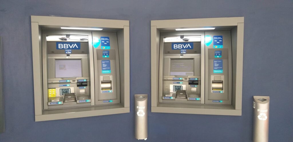 Cajeros automáticos del Bancomer se descomponen a cada rato