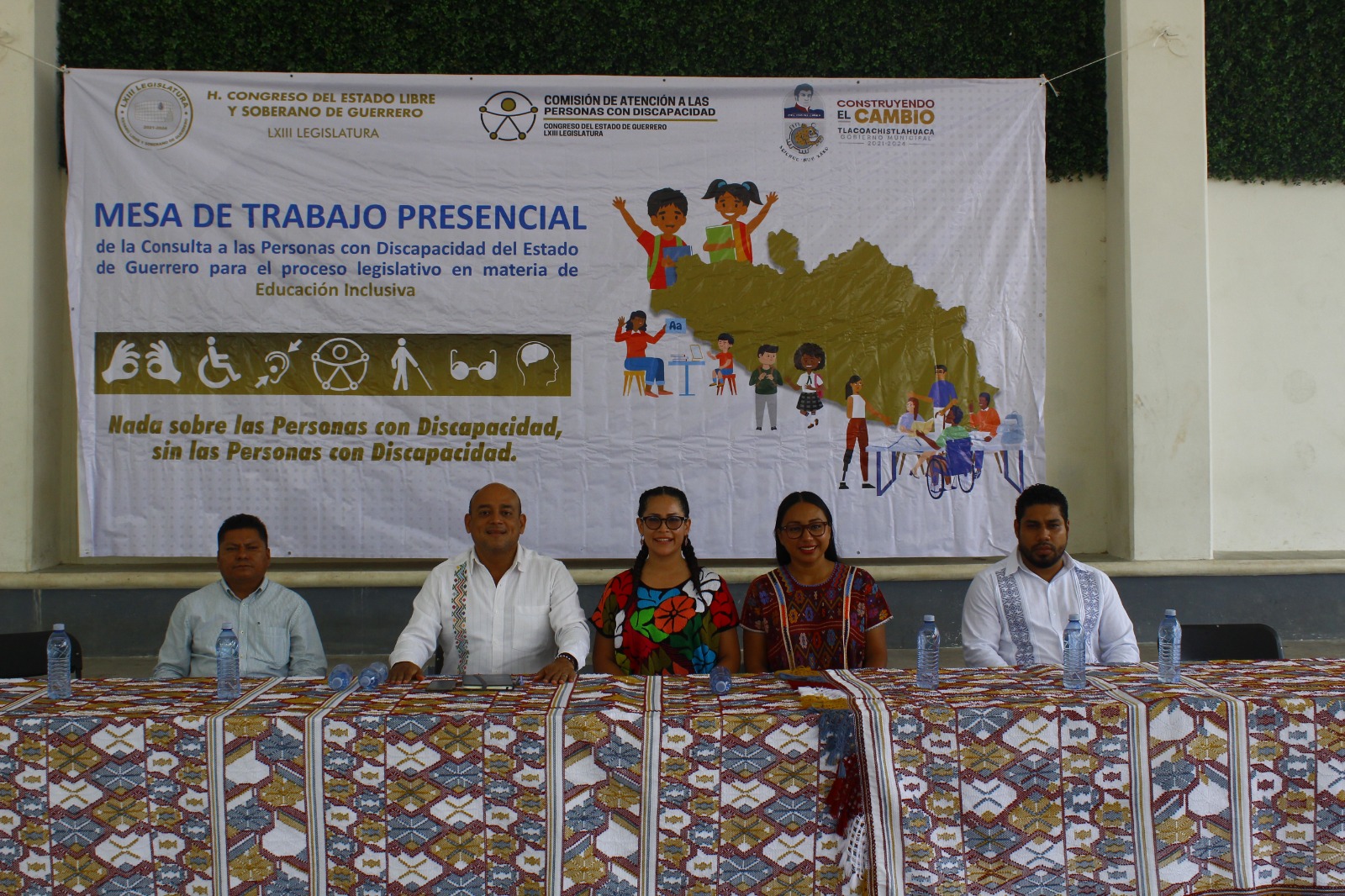 Realiza el Congreso mesas de trabajo de la consulta a personas con discapacidad en Tlacoachistlahuaca