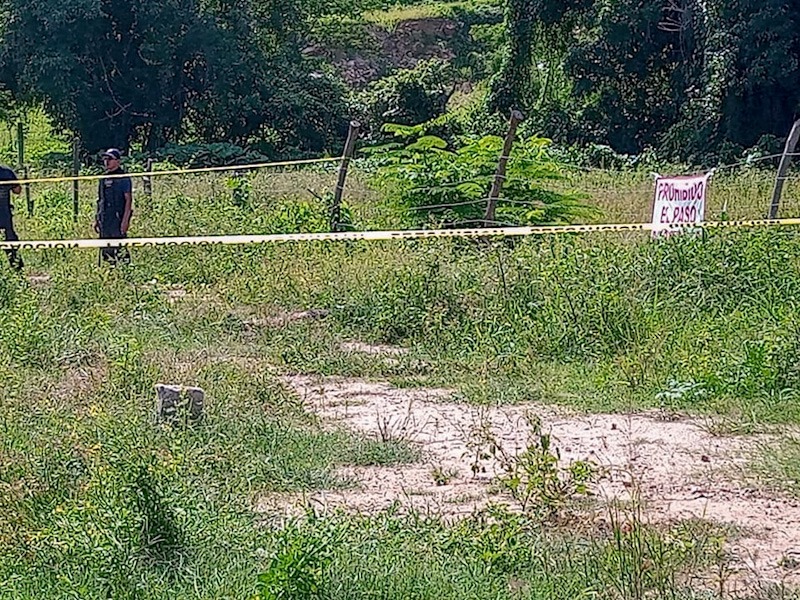 Lo hallan asesinado a balazos en Cerrito de Oro, Coyuca de Benítez