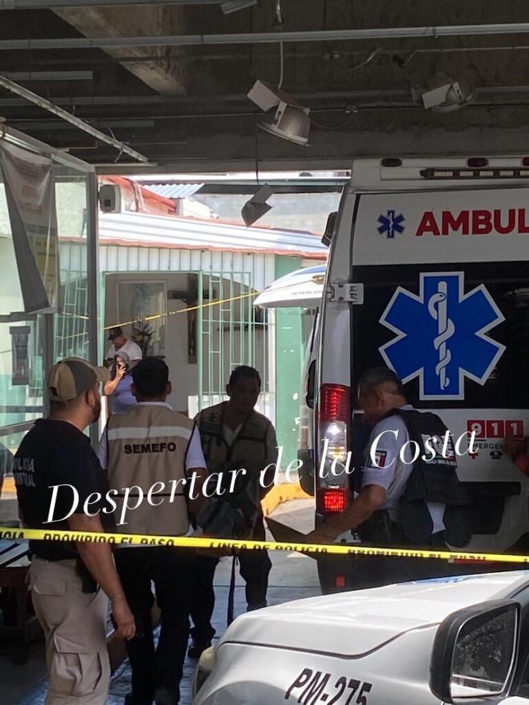 Muere joven al caer de un segundo piso en la Emiliano Zapata