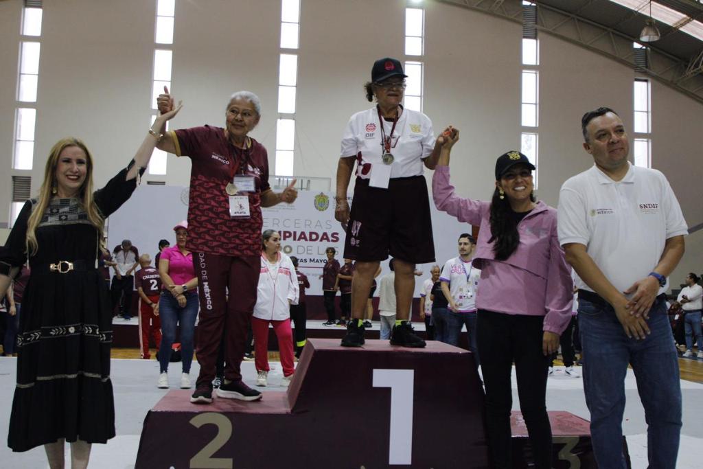 Participa delegación de adultos mayores de Guerrero en olimpiada de oro en Xalapa, Veracruz