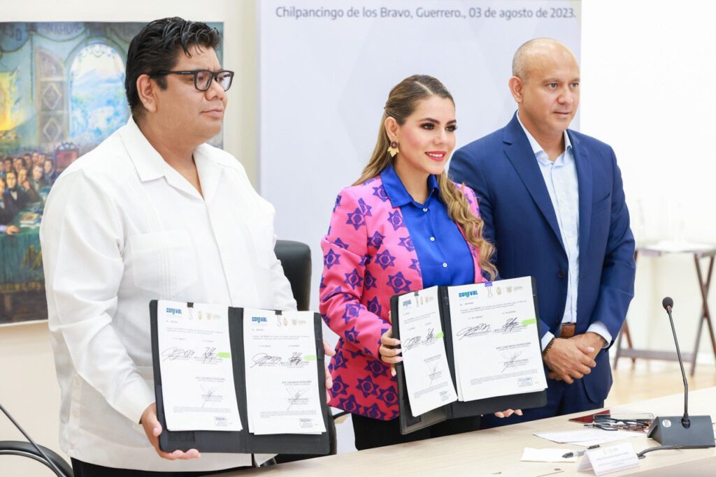 Gobernadora Evelyn Salgado firma convenio con Coneval para medir y combatir la pobreza en Guerrero