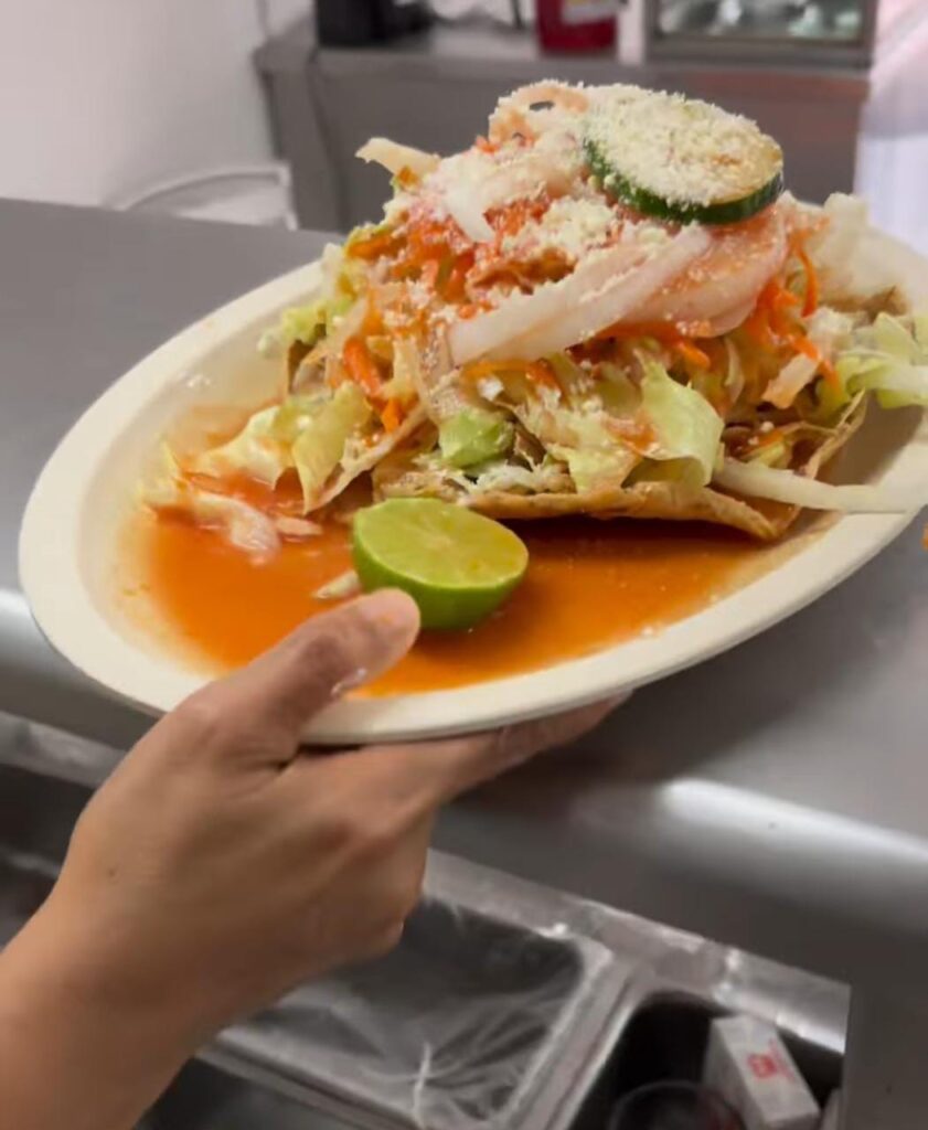 Llama SM tomar sus precauciones al consumir alimentos en la vía pública