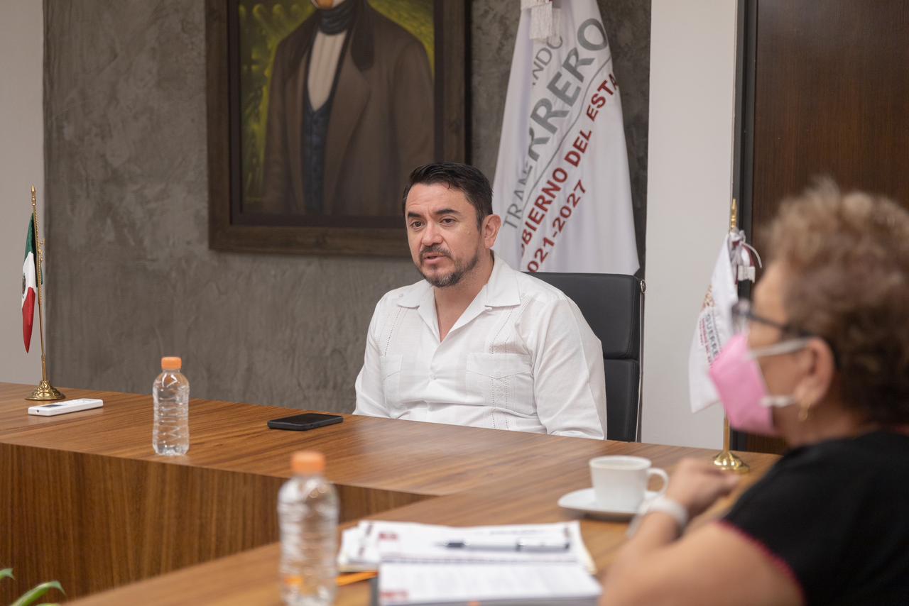 Se reúne Reynoso Núñez con colectivos de personas desaparecidas en Guerrero