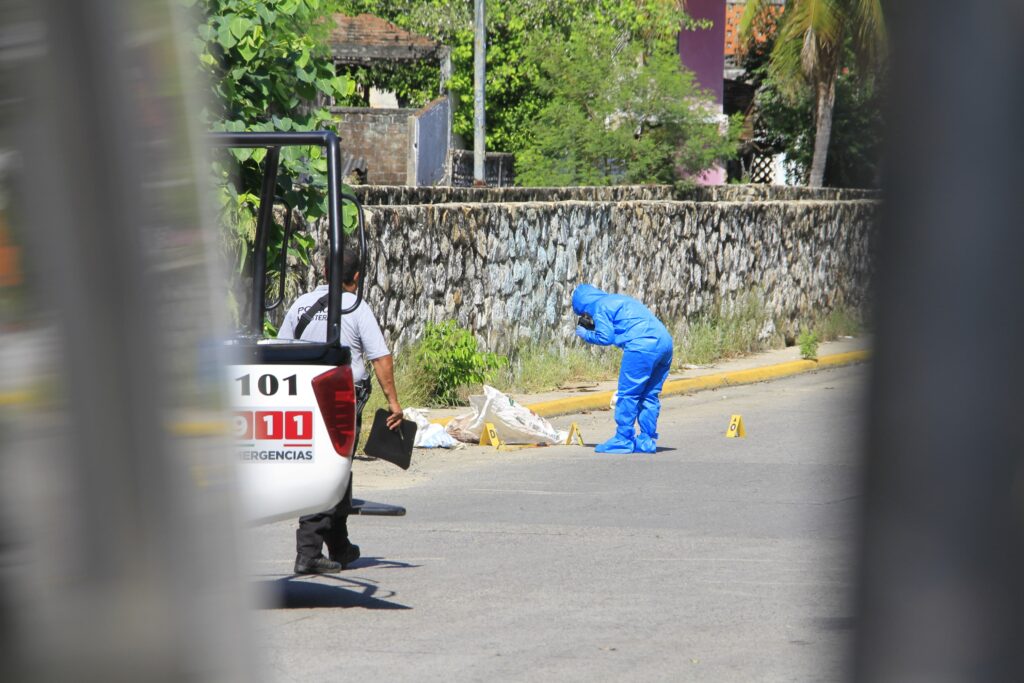 En Acapulco… Tiran costalillas con restos humanos descuartizados