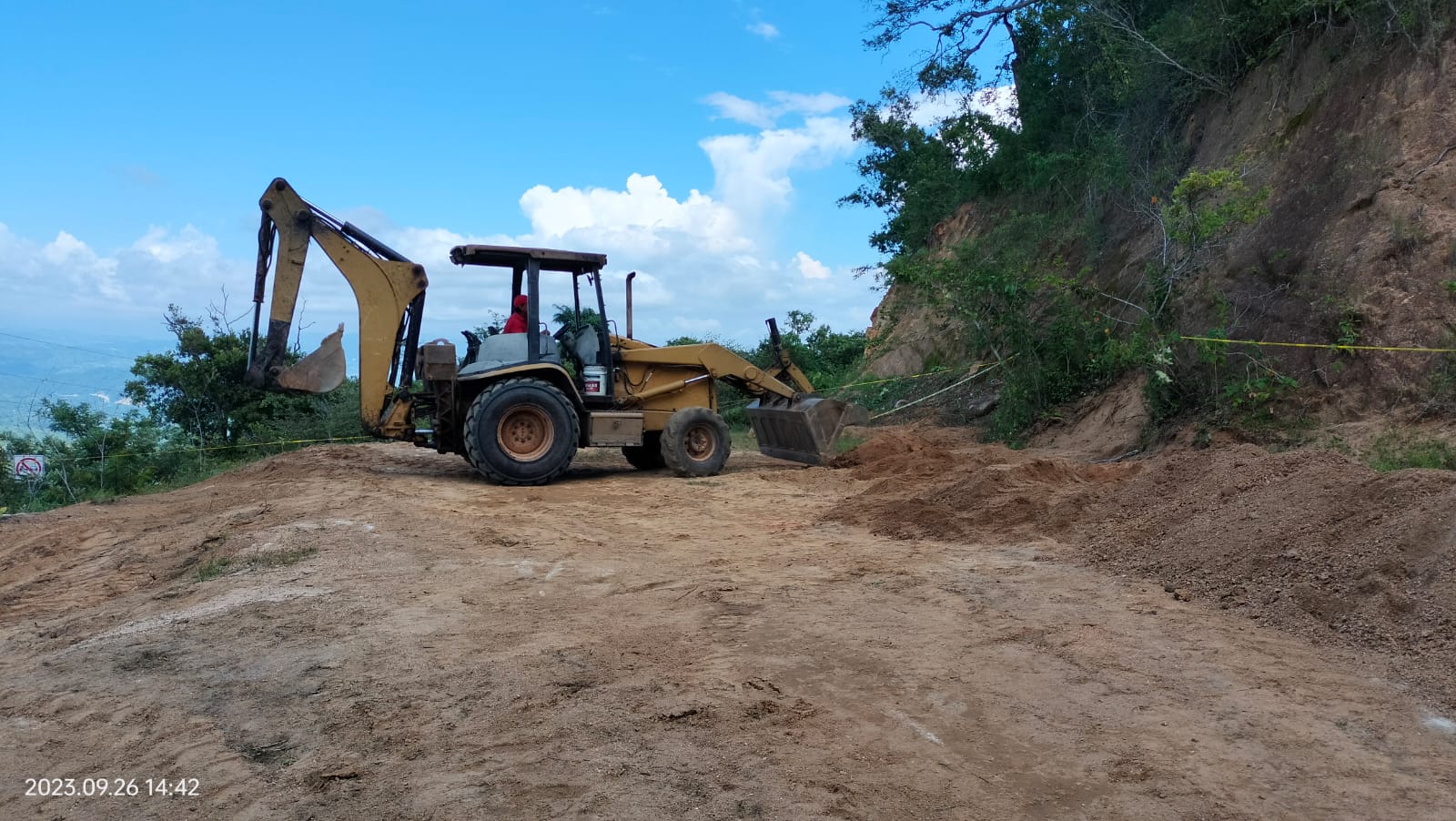 En Acapulco… Localizan otra fosa con 4 cuerpos de hombres en Cerro El Encinal