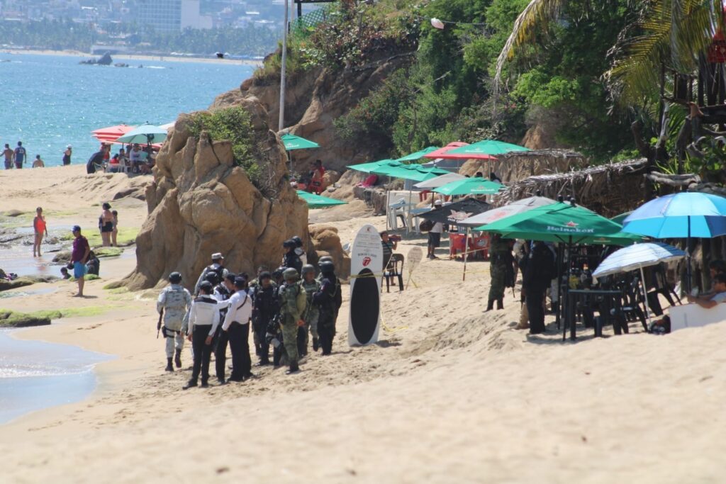 En Acapulco… Asesinan a balazos un mesero en el restaurant bar “La Isla de Wencho”