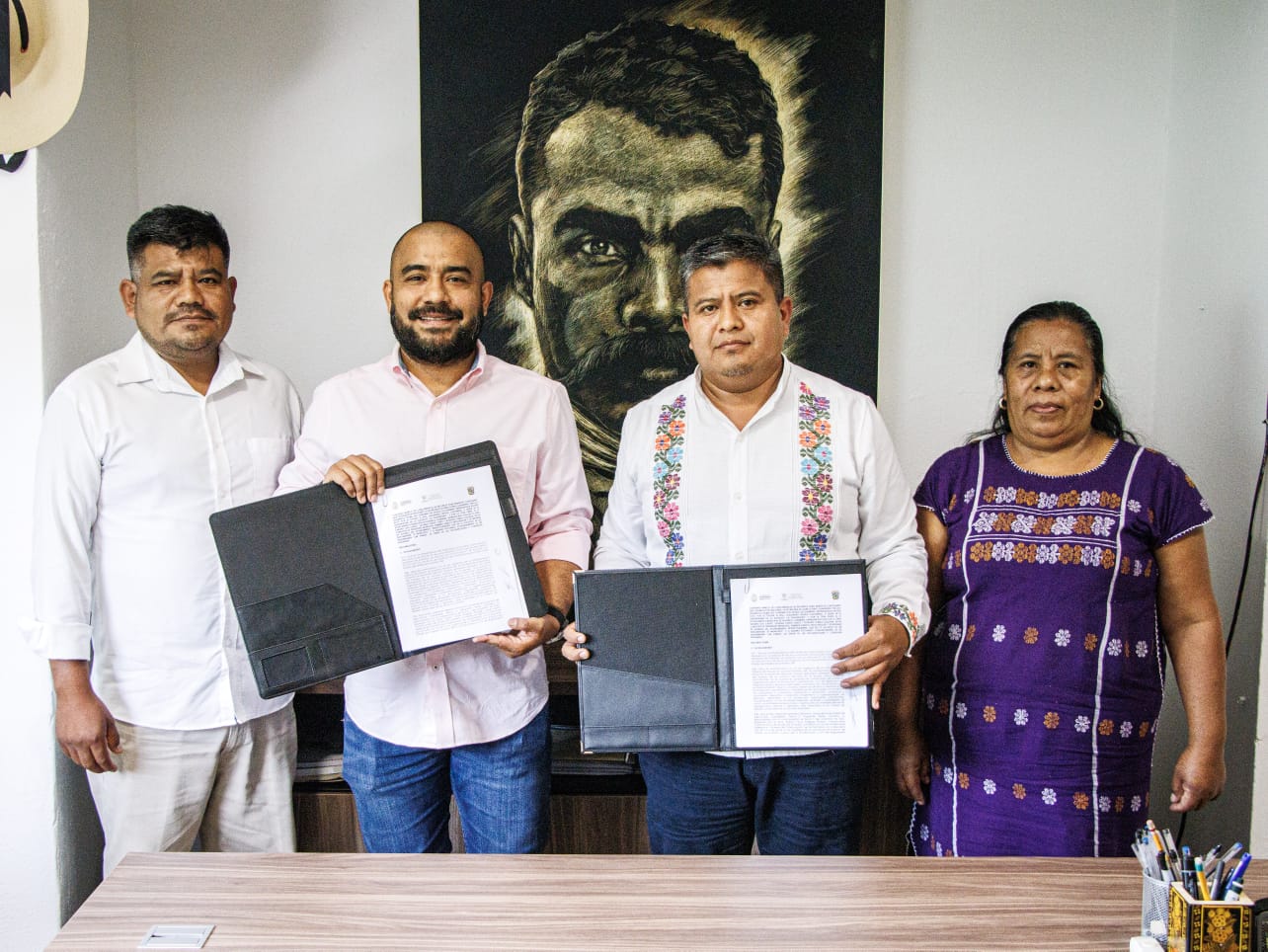 Firman convenio para impulsar a cafeticultores de Iliatenco