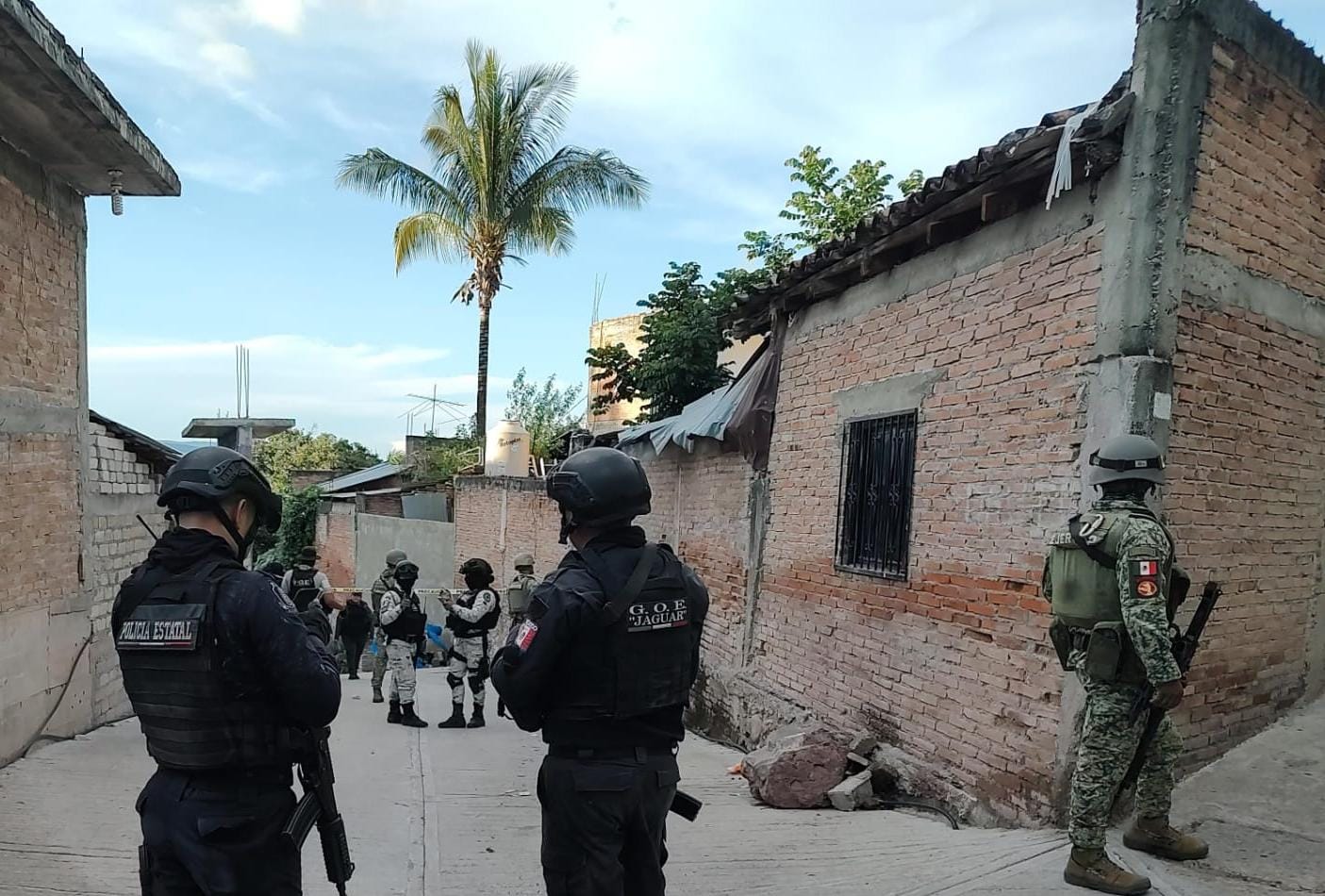 En Chichihualco…  Dejan en una camioneta a un hombre ejecutado y amarrado de pies y manos