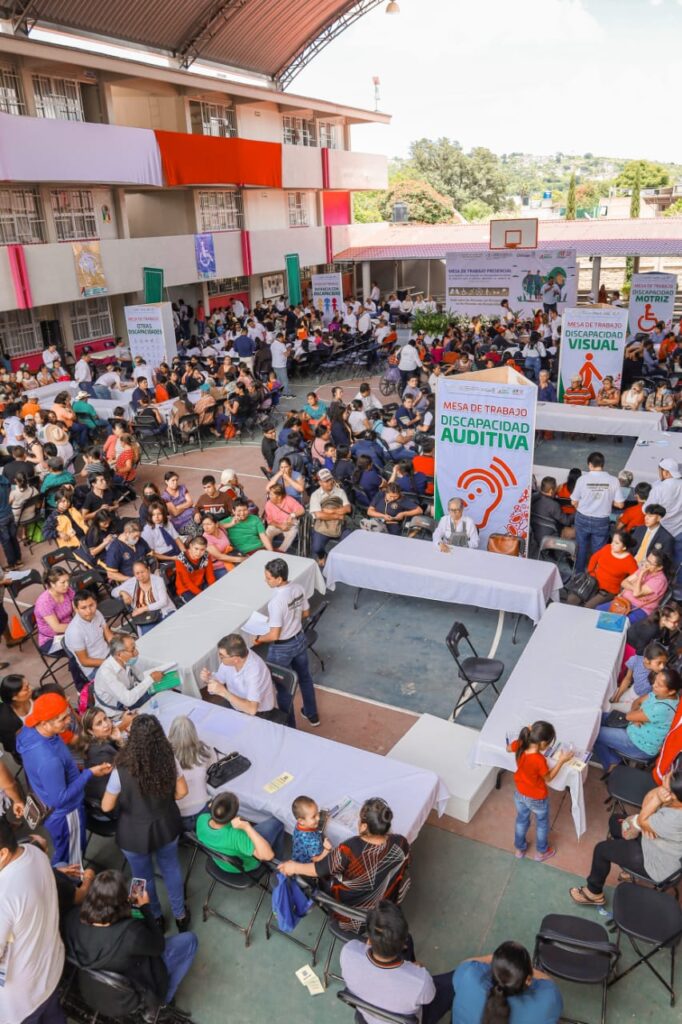 Más de 500 participan en la consulta a personas con discapacidad del Congreso en Chilapa