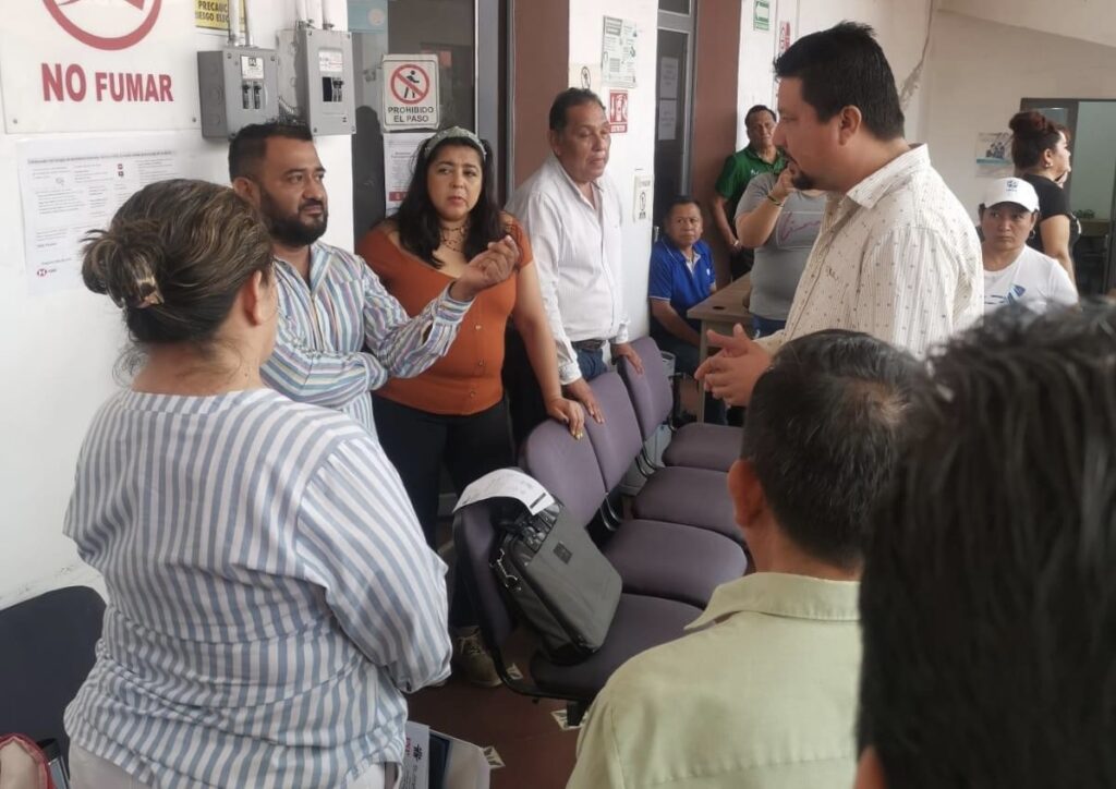Toma Sitcobach oficinas de RH del Cobach por retención de salario de trabajadora