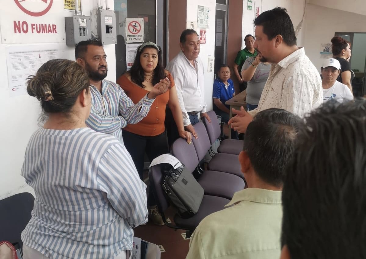 Toma Sitcobach oficinas de RH del Cobach por retención de salario de trabajadora