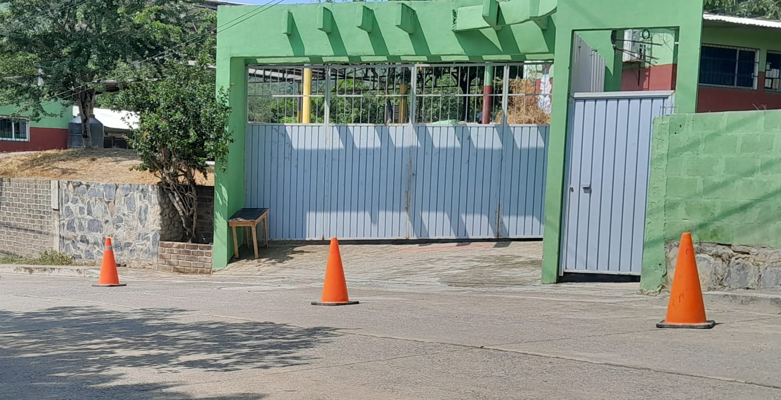 Reportan la desaparición de 5 computadoras de escuela primaria