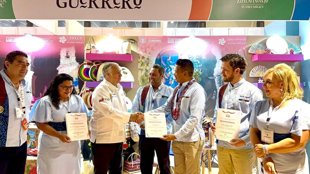 Zihuatanejo participa en la segunda edición del Tianguis Internacional de Pueblos Mágicos realizado en Los Ángeles, California