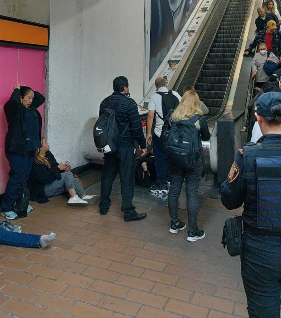 Falla en escaleras eléctricas del Metro Polanco deja varios lesionados