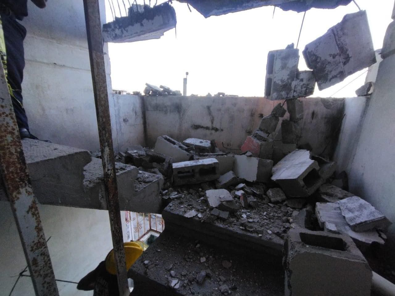 En Acapulco… Se desprende fachada de un departamento en El Coloso