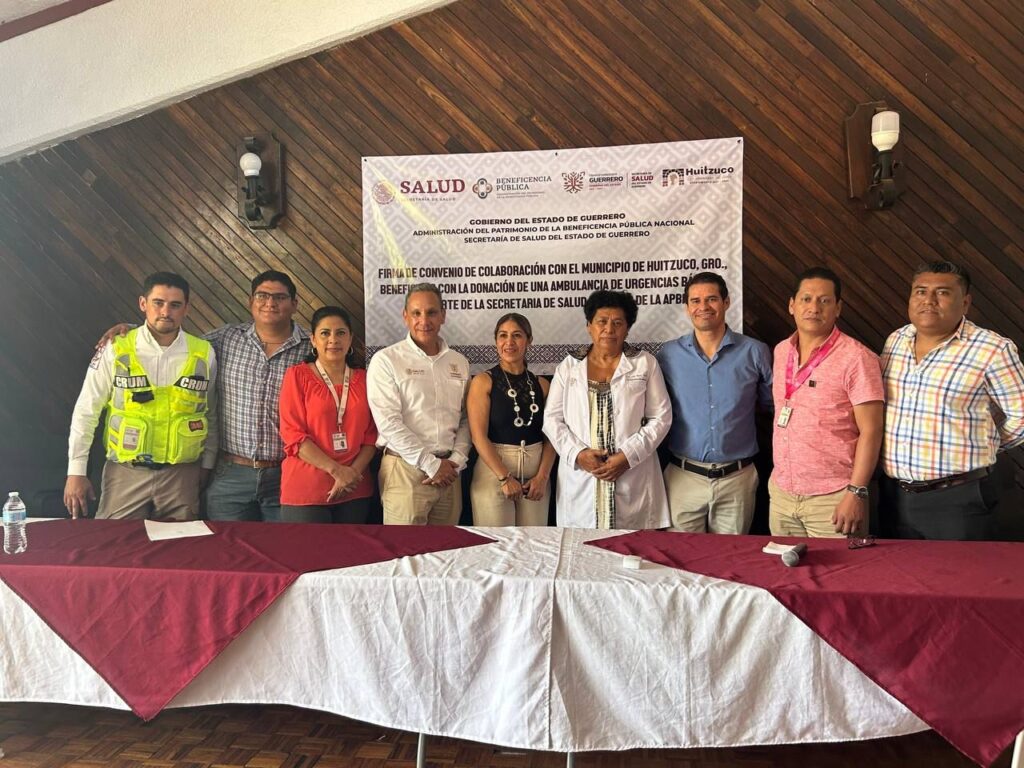 Firma SSG y el ayuntamiento de Huitzuco convenio para operatividad de una ambulancia otorgada por beneficencia pública