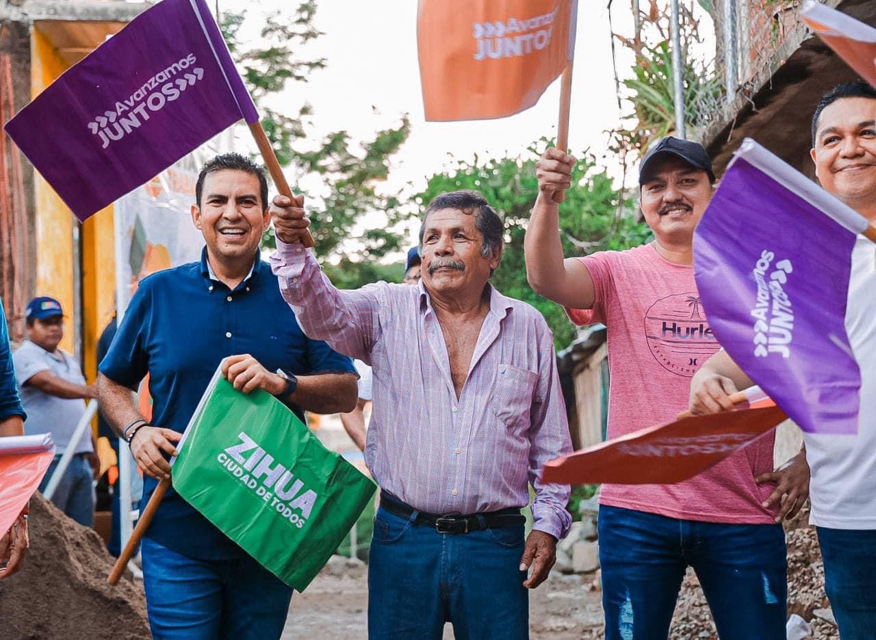 Presidente Jorge Sánchez Allec acude a colonia Primer Paso Cardenista para arrancar construcción de andador