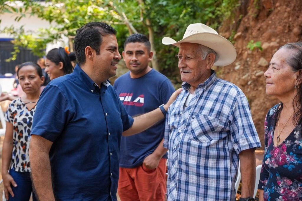 Presidente Jorge Sánchez da banderazo de arranque de construcción de espacio multideportivo en Mata de Sandía