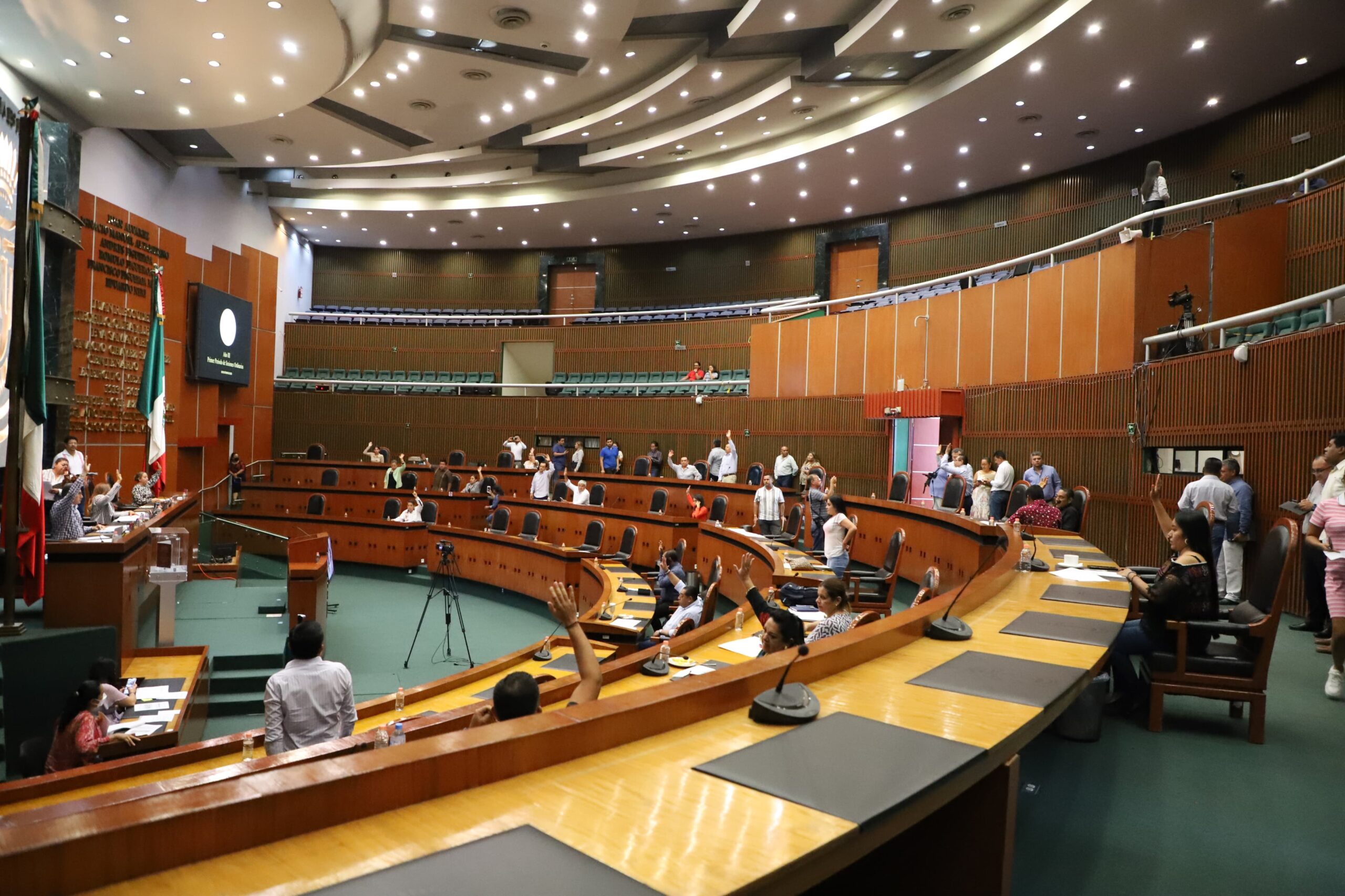 Crea el Congreso comisión especial de seguimiento de las acciones y programas con motivo del desastre