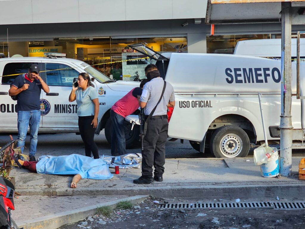 Muere fulminada por un infarto frente a Coppel, en Chilpancingo