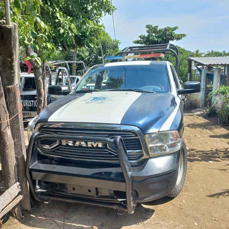 En Coyuca de Benítez… Sigue ignorando el alcalde Osiel Pacheco a las viudas de los 13 policías ejecutados