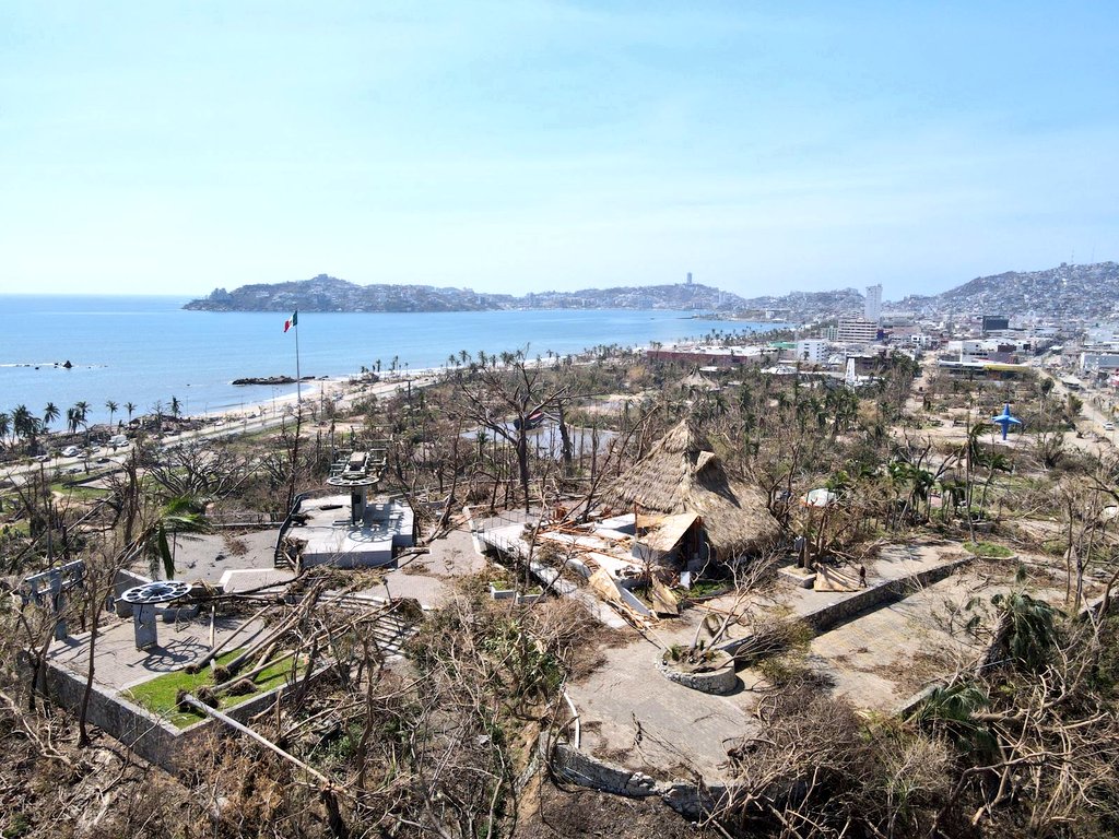 Huracán “Otis” arrasa con 95% de vegetación y 2 millones de árboles en Acapulco