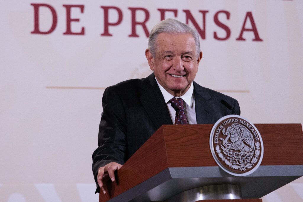 La autoconstrucción de viviendas se hará con el apoyo del gobierno: AMLO