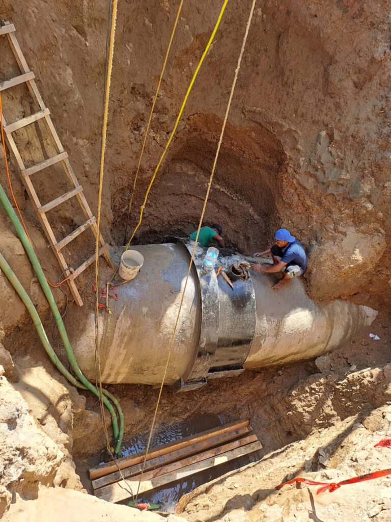 Repara CAPASEG fuerte fuga de agua en el sistema Papagayo II de Acapulco