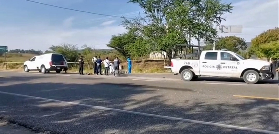Hallan restos humanos a un lado de la carretera Iguala-Chilpancingo
