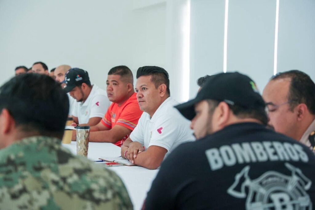 Llama Jorge Sánchez a equipo de trabajo a redoblar esfuerzos para cerrar con saldo blanco.