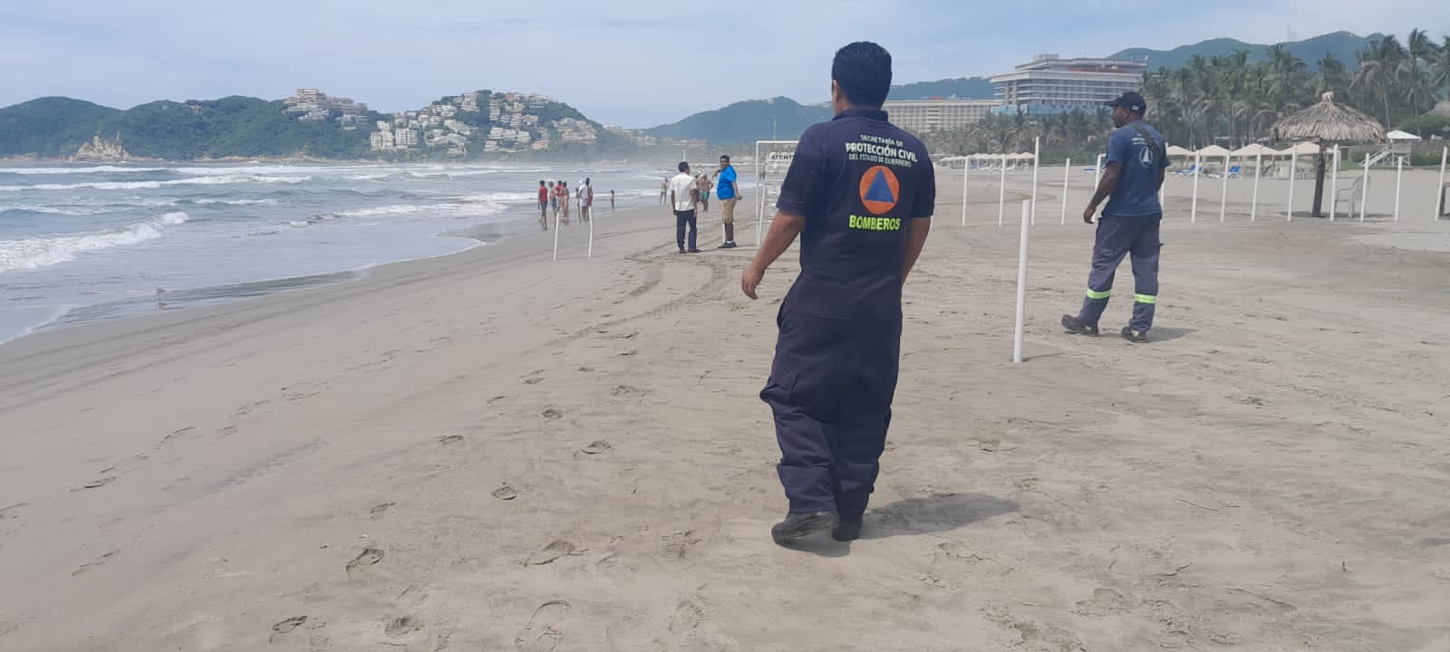 SGIRPCGRO brinda auxilio a víctimas por ataque de fauna marina en Ixtapa