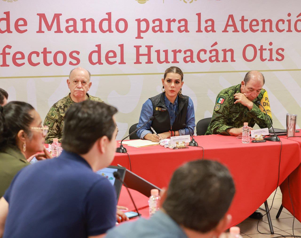 Se han rescatado 86 embarcaciones naufragadas en Acapulco: SEMAR