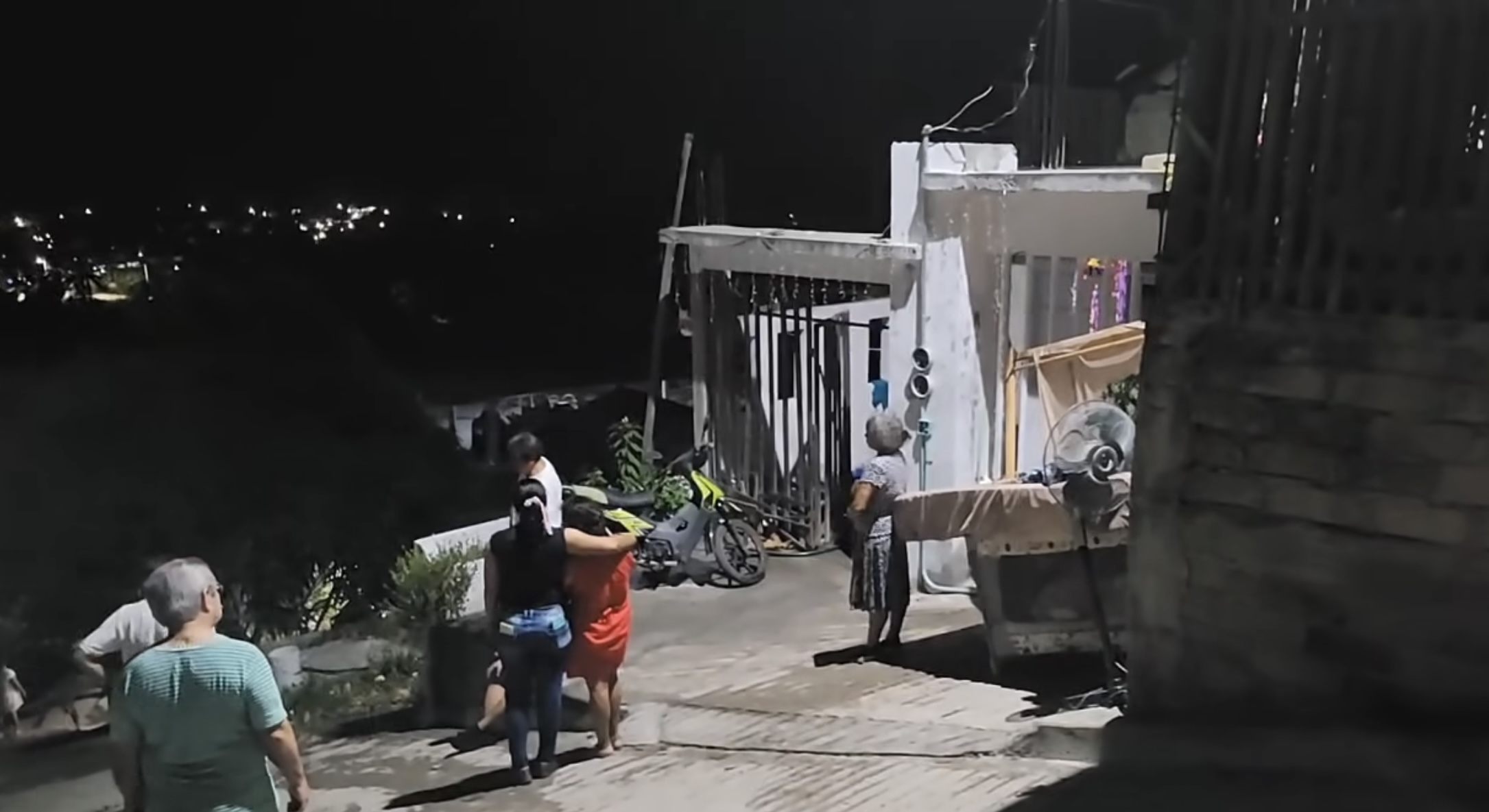 Incendio daña una casa en Tecpan