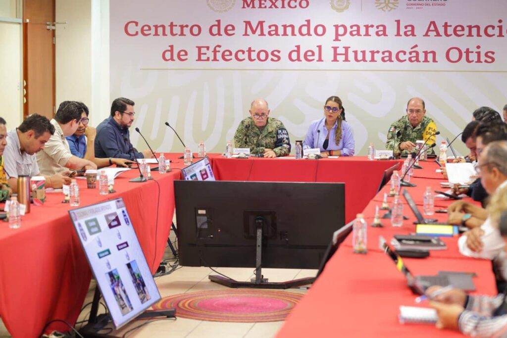 Encabeza la gobernadora Evelyn Salgado la 59 reunión de evaluación en el centro de mando para la atención de efectos del huracán OTIS