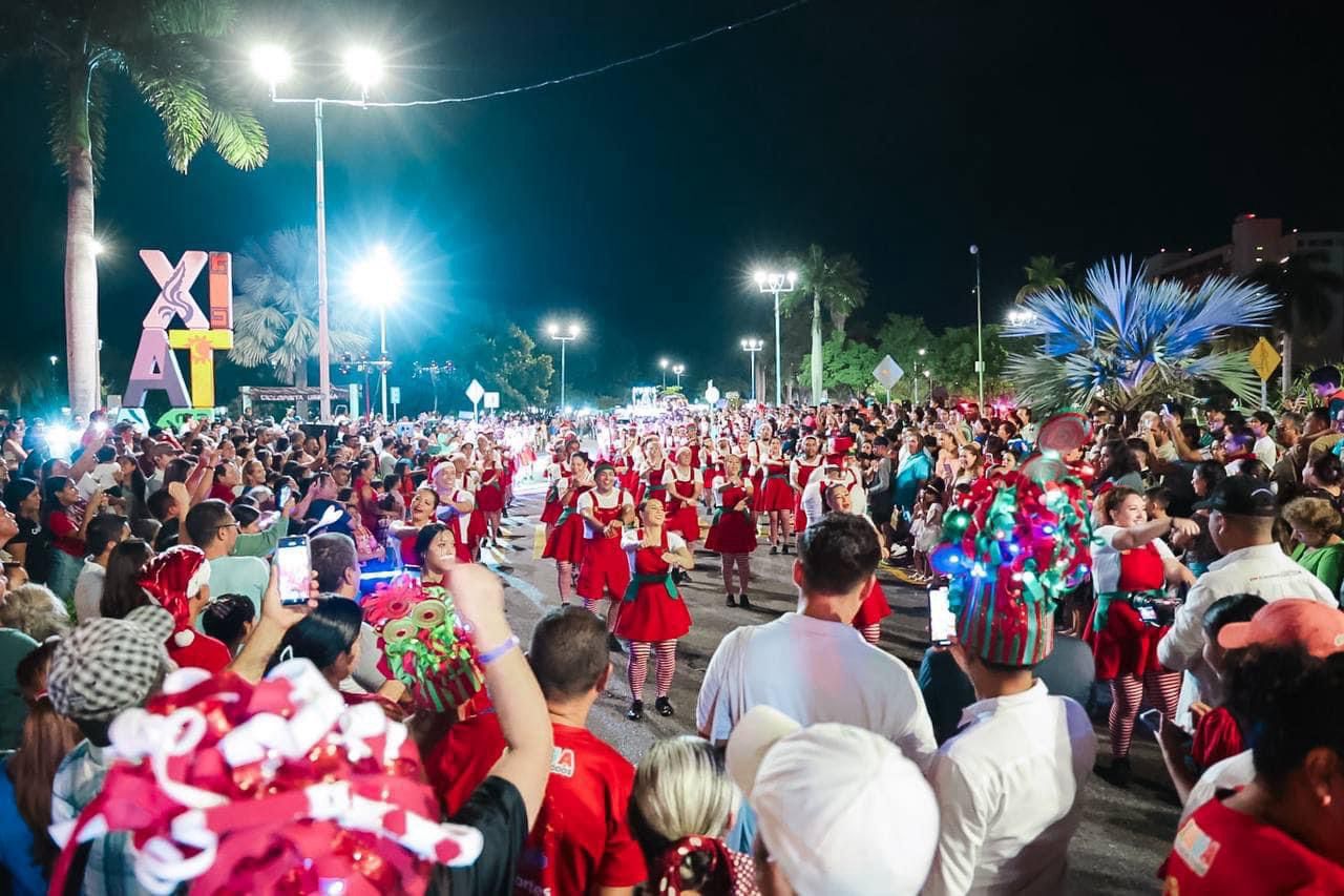 El espíritu navideño también invade a Ixtapa