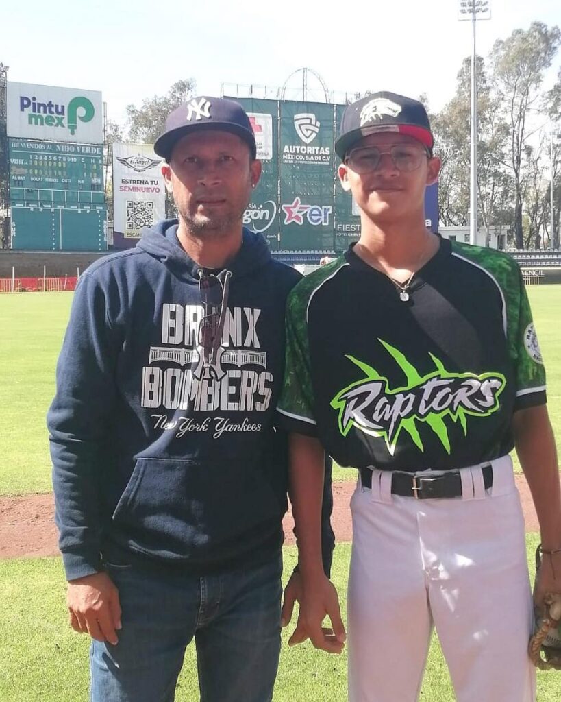 El lanzador de béisbol de Agua de Correa se prepara con mira a enrolarse con Pericos de Puebla