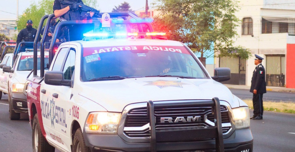 Asesinan a tres jóvenes en retén falso en Puebla