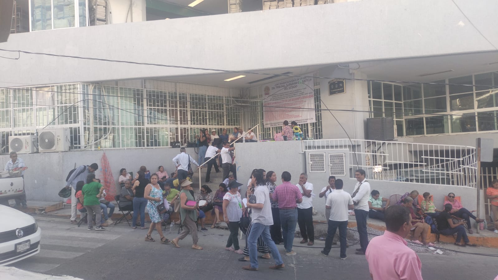 En Guerrero… Paran labores en el Poder judicial; exigen la devolución de descuentos salariales