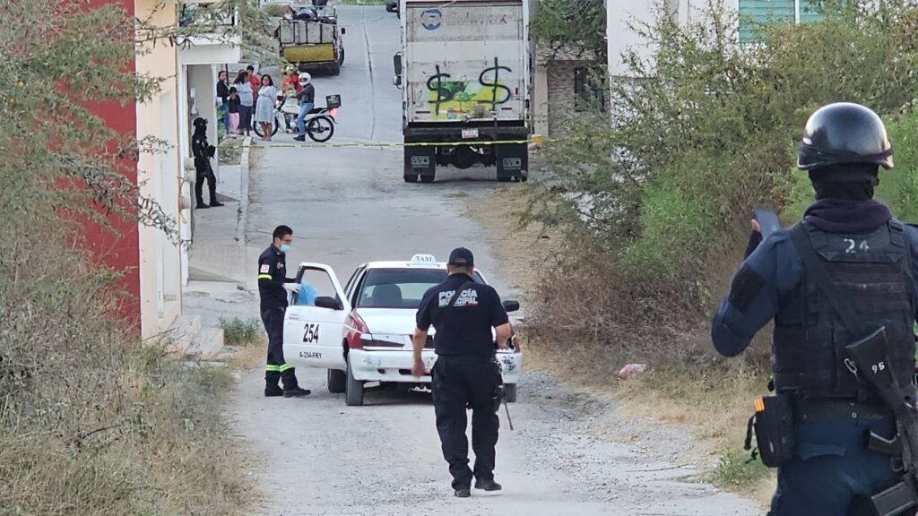 Ejecutan a balazos al chófer del taxi 254, en Chilpancingo