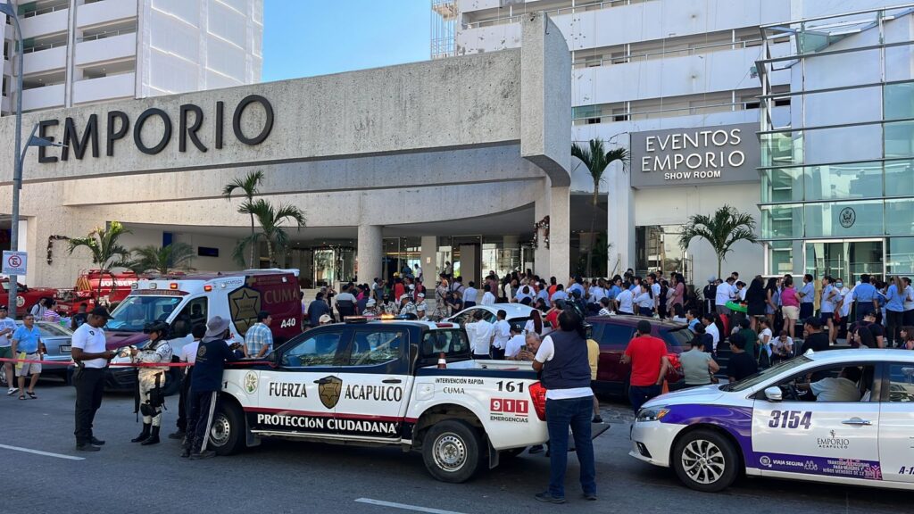 Solo crisis nerviosas al incendiarse una habitación del hotel Emporio, en Acapulco