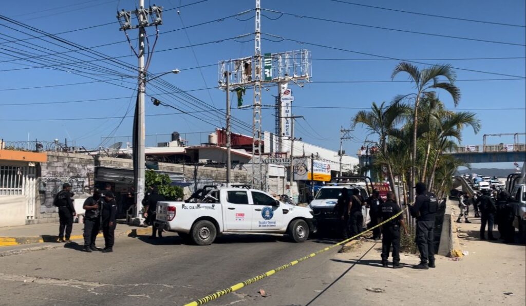 Atacan y matan a 2 policías estatales asignados al penal de Las Cruces y a una niña de 9 años