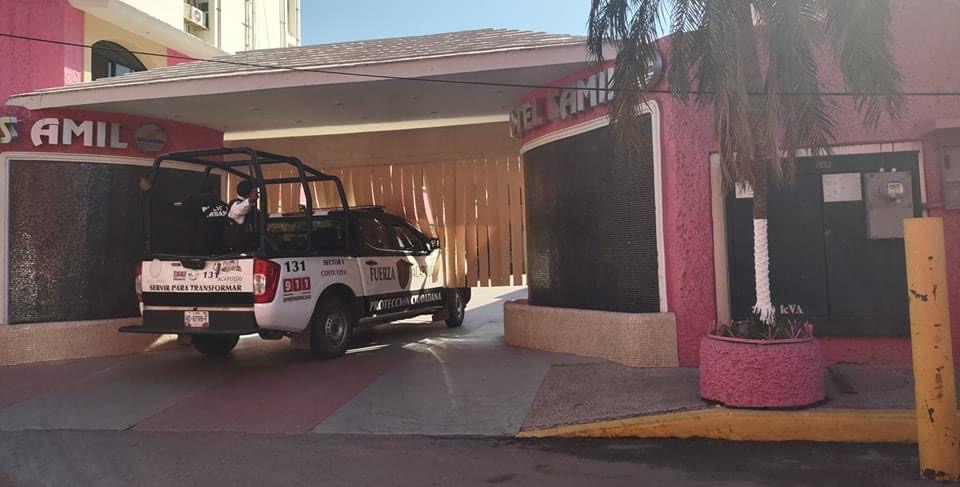 Hombre fallece por presunto infarto en Motel de Icacos en Acapulco