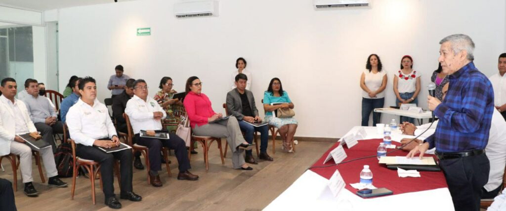 Reconoce SEG a 11 docentes de media superior por práctica educativa