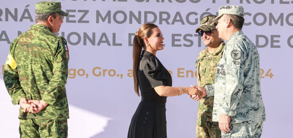 Asiste Evelyn Salgado a toma de posesión del nuevo comandante de la GN en Guerrero