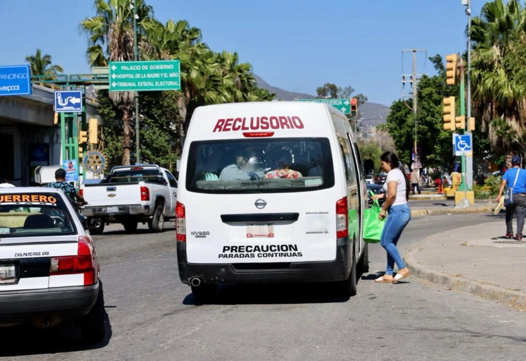 Advierte el secretario general de Gobierno: Serán revisadas las concesiones del transporte de pasajeros