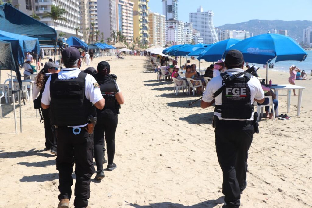 En Acapulco… Al menos 60 elementos de la PIM investigan homicidios en las playas