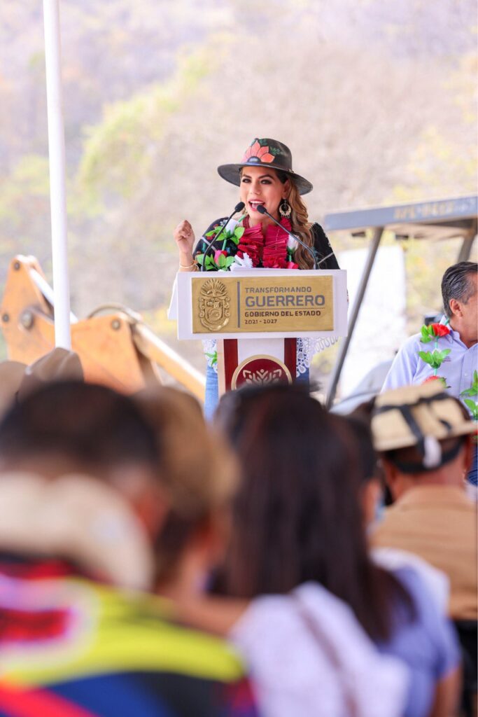 La Gobernadora Evelyn Salgado inauguró y puso en marcha obras sociales en la región norte de Guerrero