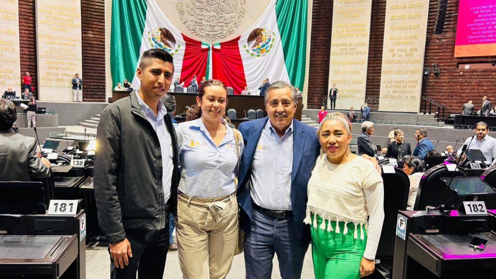 Presentan en el Congreso de la Unión proyectos de infraestructura carretera para Guerrero