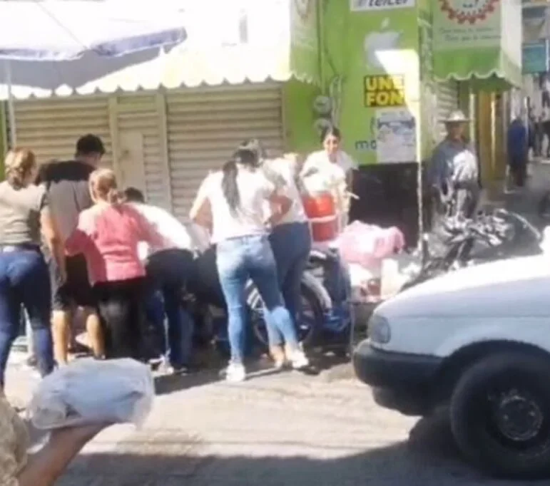 En Iguala… Asesinan a balazos a un joven vendedor de aguas frescas